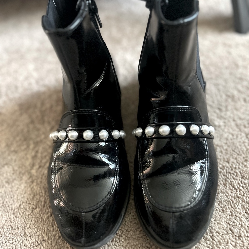 Zara girls Patent Pearl Ankle Bootie Size 2.5 EU34